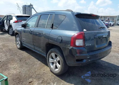 2014 Jeep Compass Sport z USA, uszkodzony, nr VIN 1C4NJDBB9ED749260